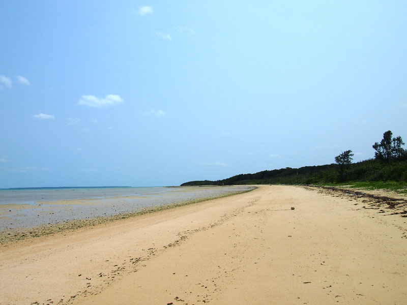 トゥマールビーチ